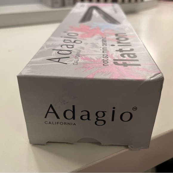 Mini Hair Straightener - Picture 4 of 4